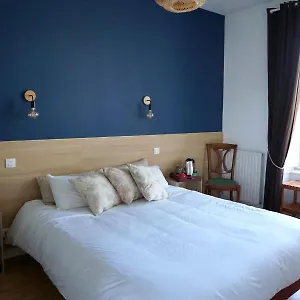 Madame Simone Hotel